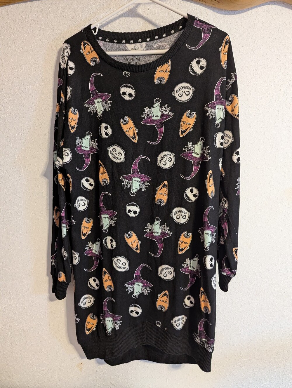 Disney Ladies Nightmare Before Christmas Sleep Shirt Size Medium (8-10) Like New